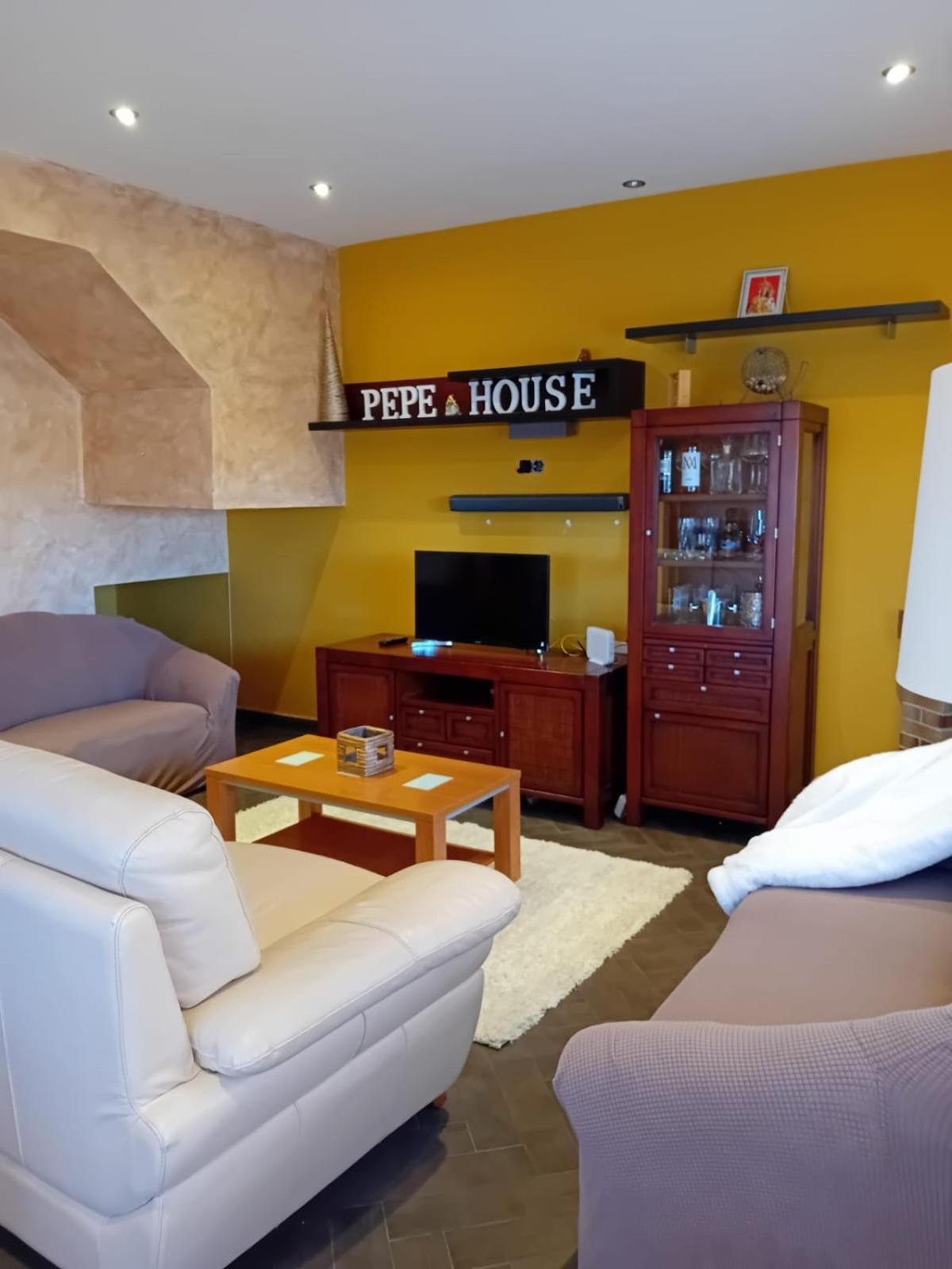 El Hogar De Pepe Villa El Casar de Escalona Exteriör bild